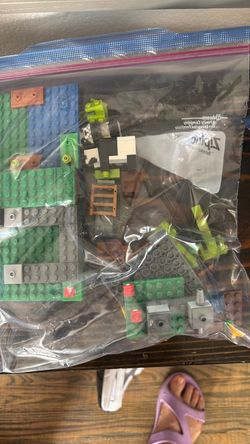 LEGO Minecraft Loose Bricks and Figures Lot