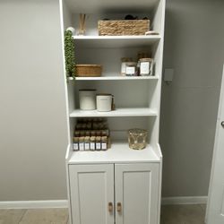 Shelving Cabinets / Bookcase 