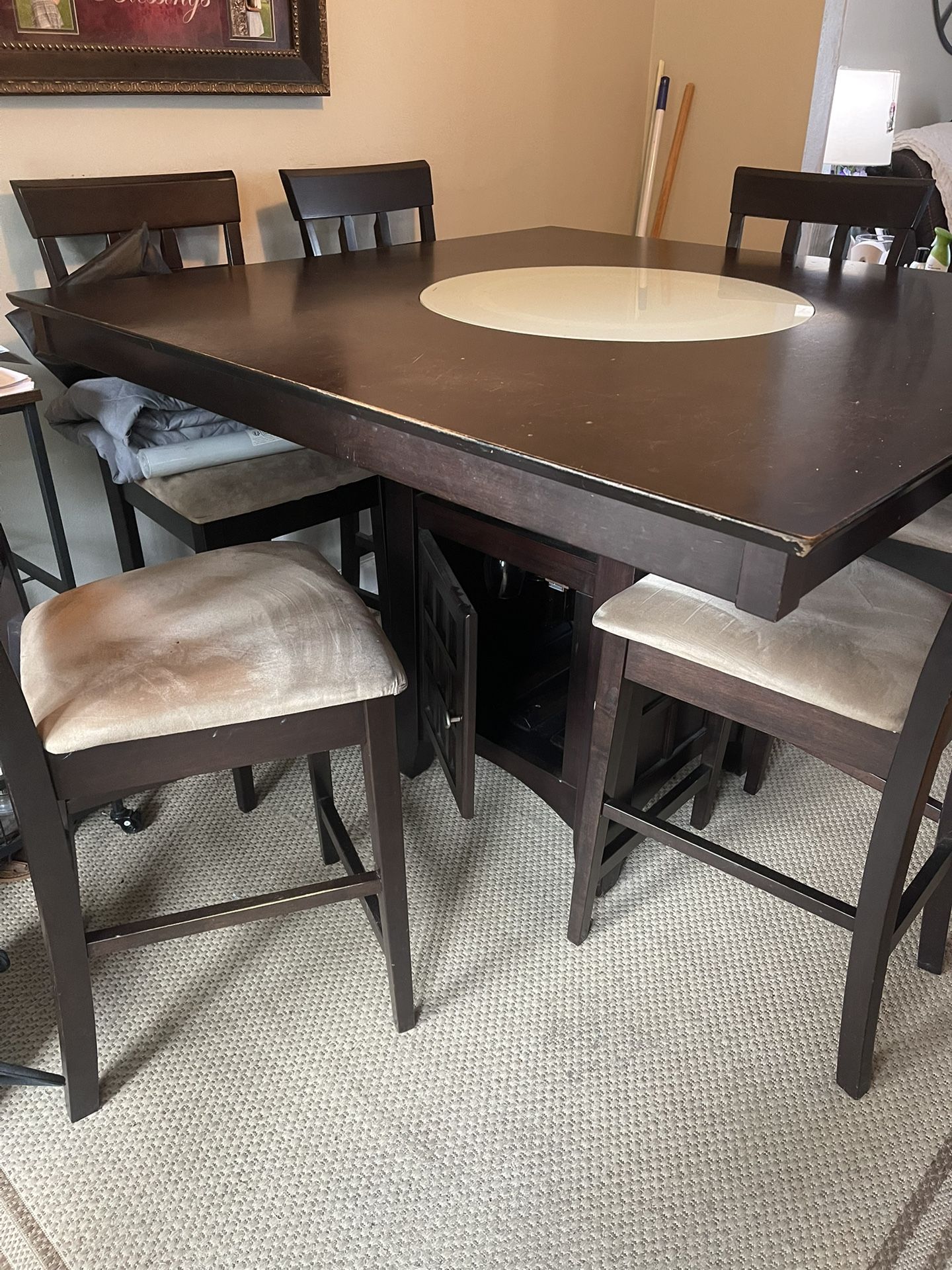 Dinning Room Table
