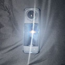 Insta 360 X4