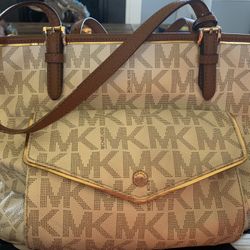 Michael Kors Large Bag 12x9