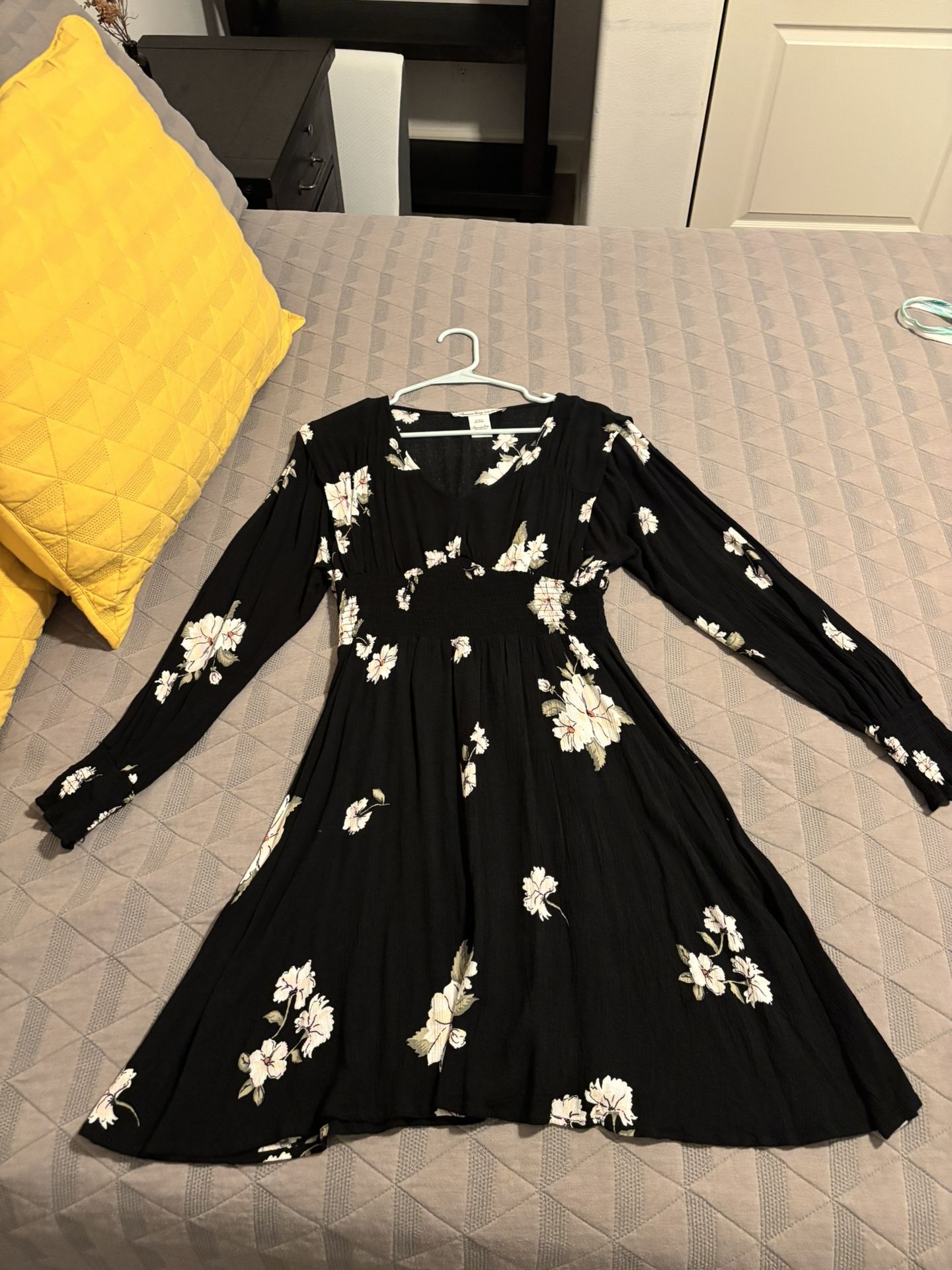 Pretty Black & White Floral Dress