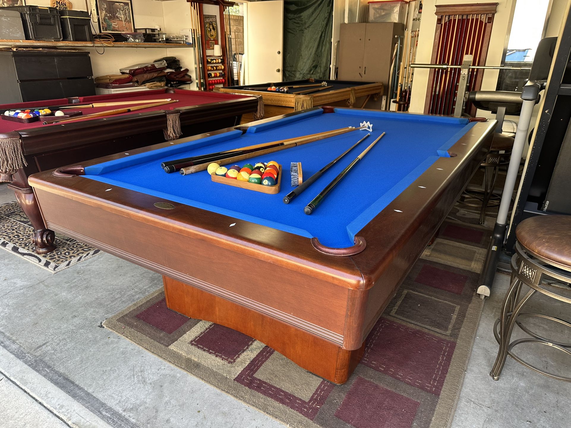 Classy 8’ Olhausen Billiard Pool Table - Brand New Felt - Can Deliver!