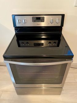 6.4 Cu. Ft. Freestanding Electric Range with AquaLift Self-Cleaning Technology WFE540H0ES0