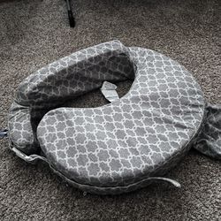 Nursing pillow