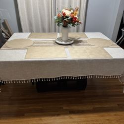 Dining Table 6 Chairs $60 