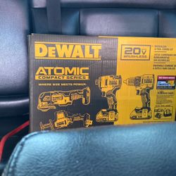 Freshly 4 Tool Combo Kit 