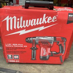 Milwaukee 1-1/8 in. Corded SDS-Plus Rotary Hammer