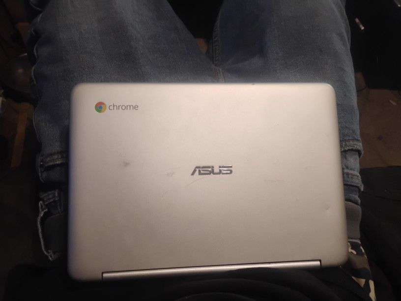 Asus Chrome Laptop 