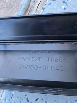 2026 toyota highlander right passenger side skirt rocker panel molding OEM