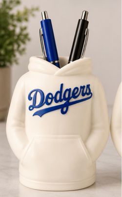 Dodgers Freeman hoodie pencil holder