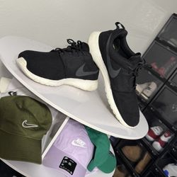 Nike Roshe Run Anthracite Sail 