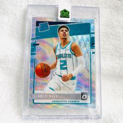 Lamelo Ball Optic Rookie Basketball Card 