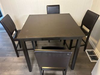Dinning high top table