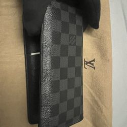 Louis Vuitton Damier Graphite Brazza Wallet