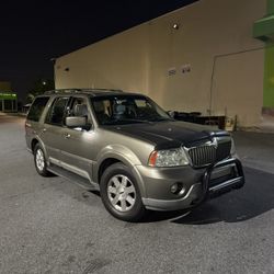 2003 Lincon Navigator 