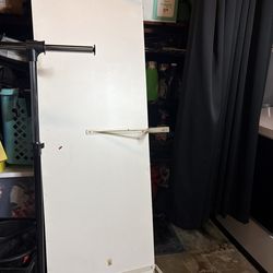 White shelf board 24 by 72