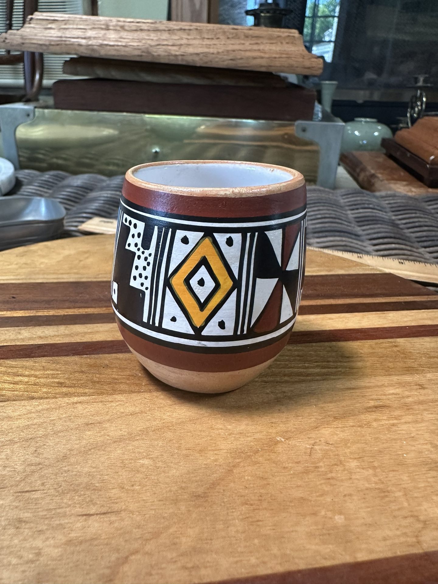 Little Pottery Looks Like Indian But No Markings