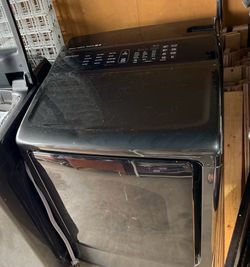 Working Samsung black dryer