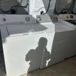 Whirlpool Loundry Washer And Dryer 