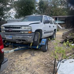 Chevy Tahoe Body Parts