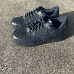 (offers) Bapestas Sneakers Size 10🐵