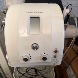 Hydrodermabrasion & Microcurrent Facial Machine - Ultimate Skin Refiner