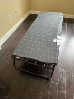 Cot camping sleep in comfort