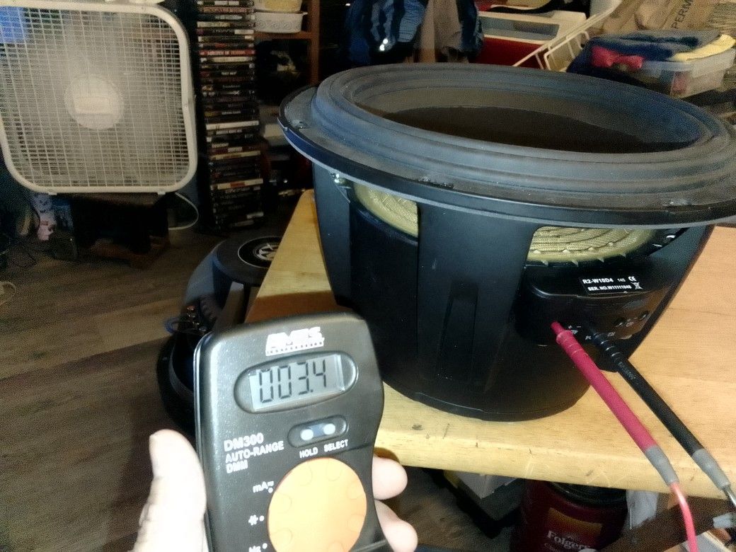 Alpine Type R2-W10D4 10" Subwoofer 4 Ohms Dual Voice Coil 750 Watts RMS Power 2,250 Watts Peak Power 