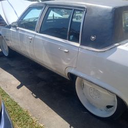 1985 Caddillac Fleetwood