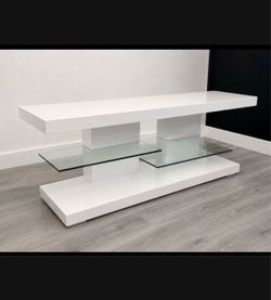 Media table