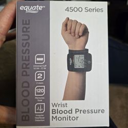Brand New Wrist Blood Pressure Monitor. "CHECK OUT MY PAGE FOR MORE DEALS "