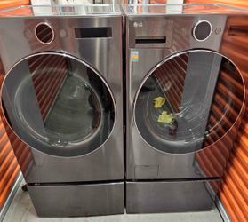 LG BLACK STEEL SMART LAUNDRY SUITE - PREMIUM SET.