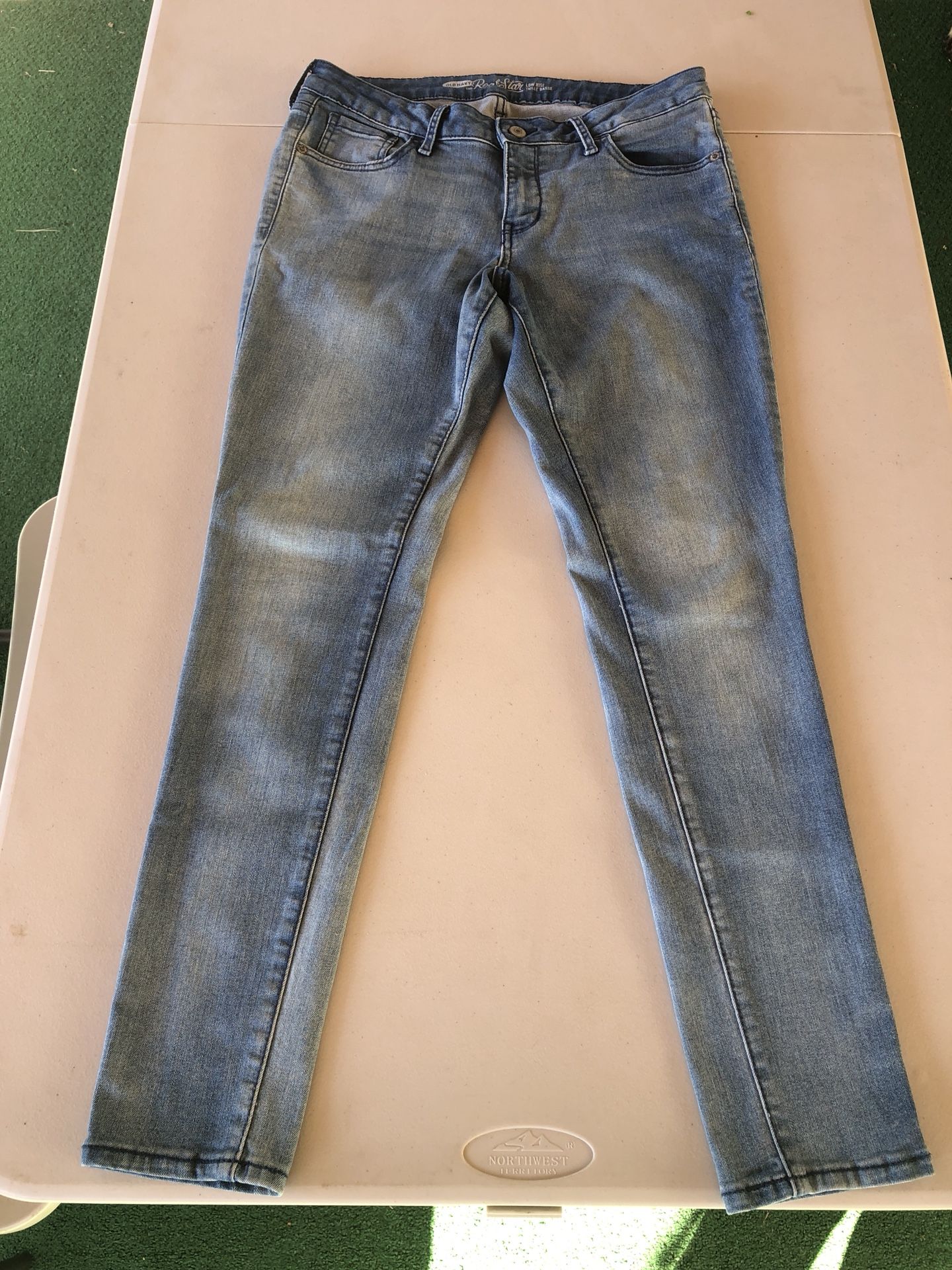 Old navy rockstar skinny jeans