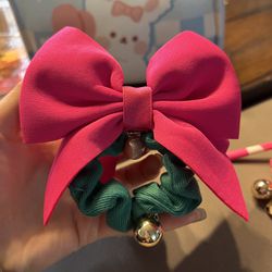 Pink bow scrunchies