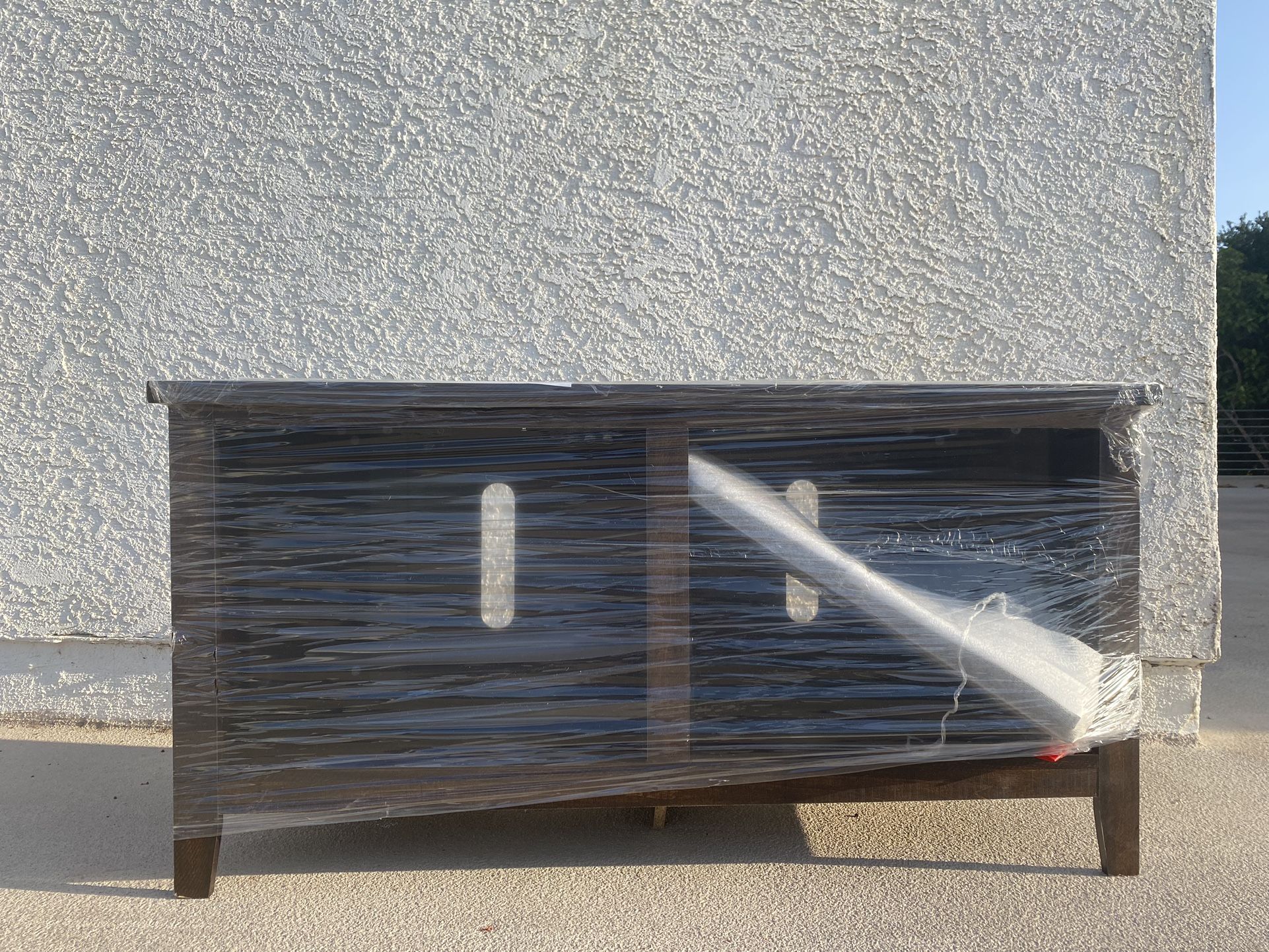 Entertainment Center TV Stand