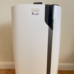 De'Longhi 14000 BTU Portable Air Conditioner