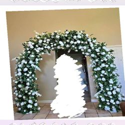 Beautiful Wedding Decor With Lovely Floral Creations spring partner