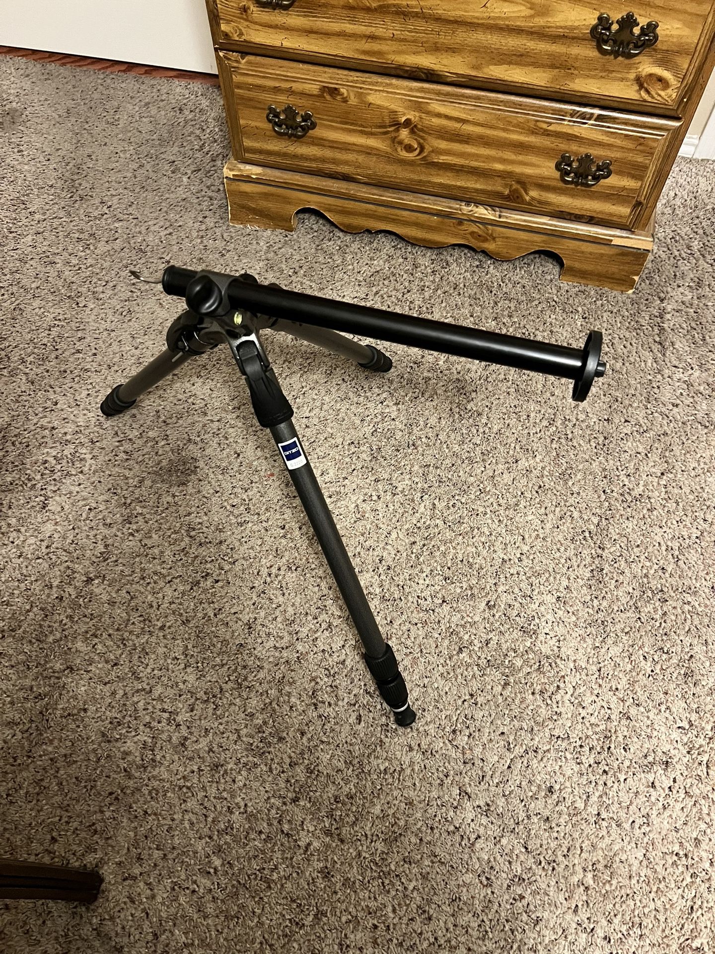Gitzo G2220 Tripod. Explorer