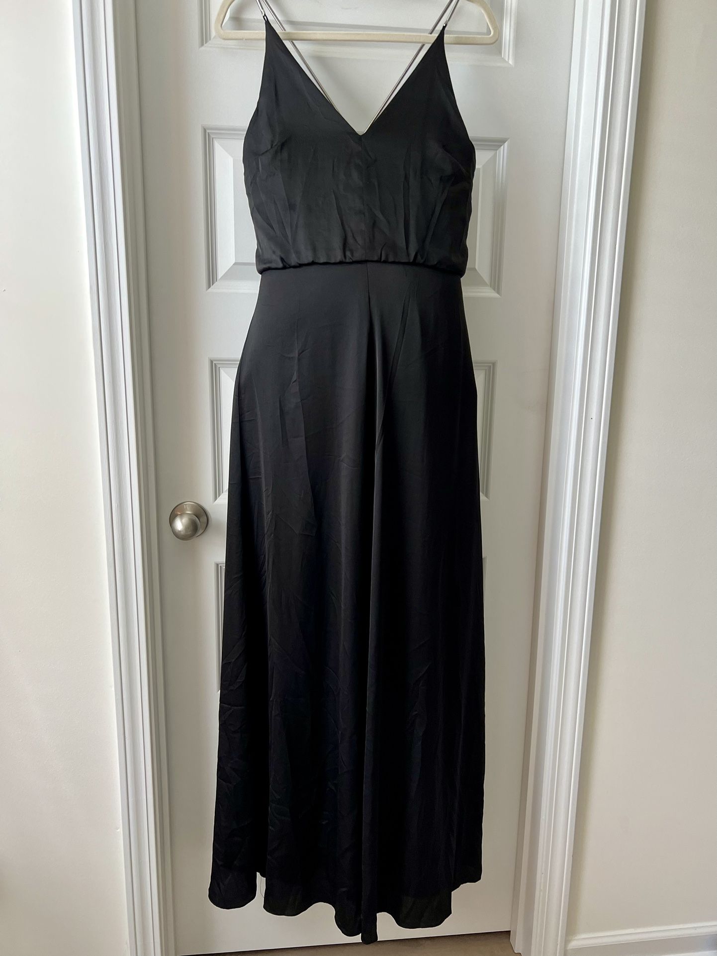 H&M women’s formal black gown Size 8