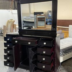 Dresser $179
