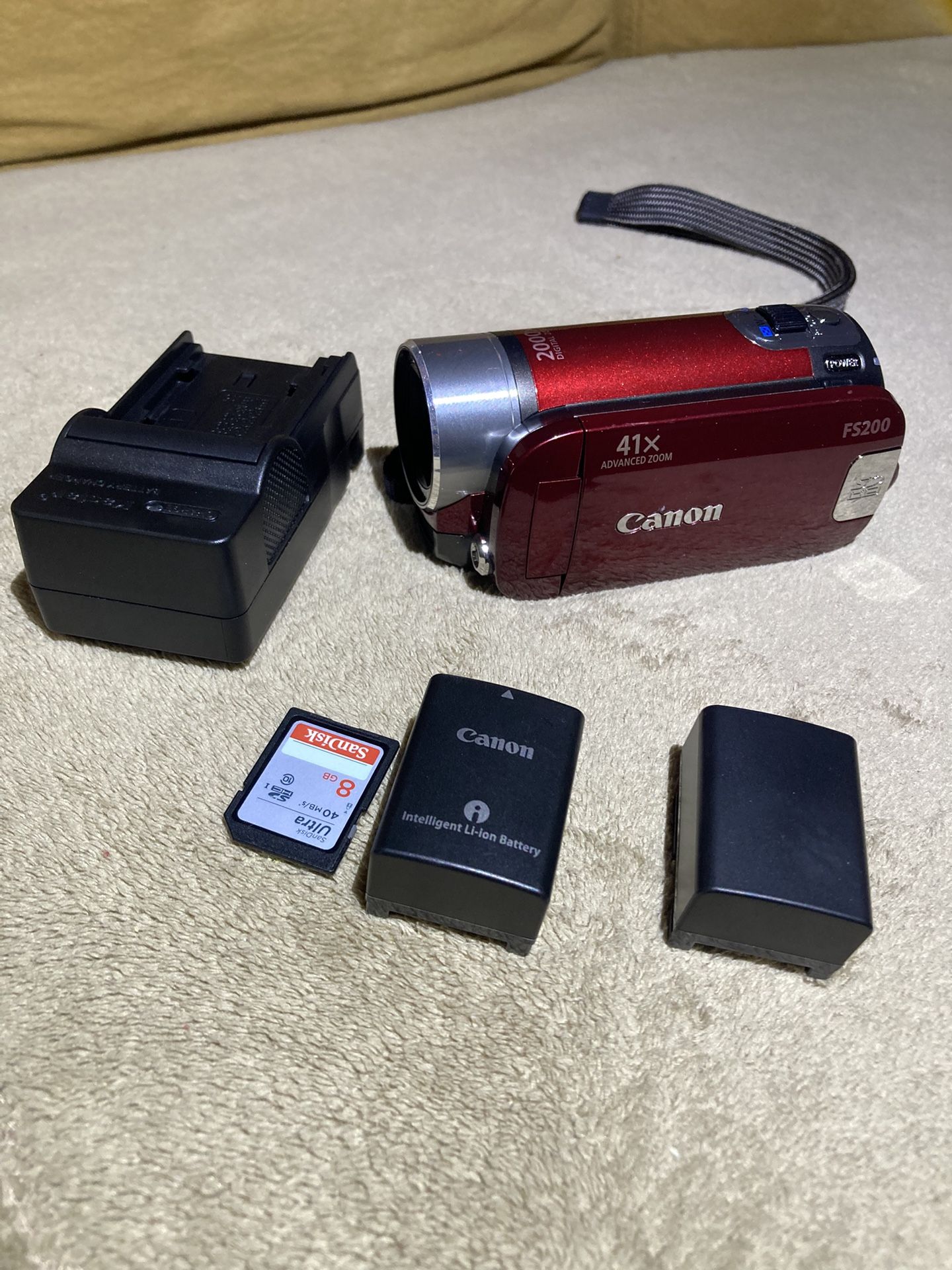 Canon FS200 Digital Camcorde