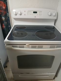 GE white stove