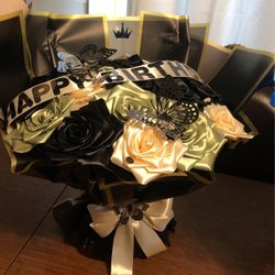 Ramo De Flores Eternas De Listón 🎀 $45