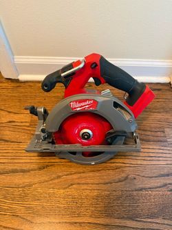 M18 FUEL 18V Lithium-Ion Brushless Cordless 6-1/2 in. Circular Saw (Tool-Only)