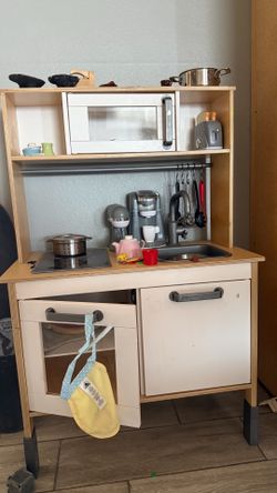 IKEA kids kitchen and accessories