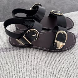 Universal thread Sandals $20 Never Worn