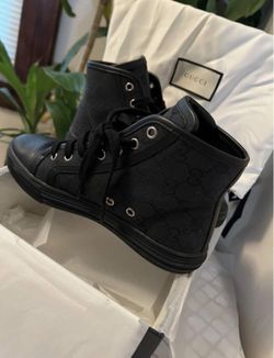 Gucci monogram high 2025 top sneakers