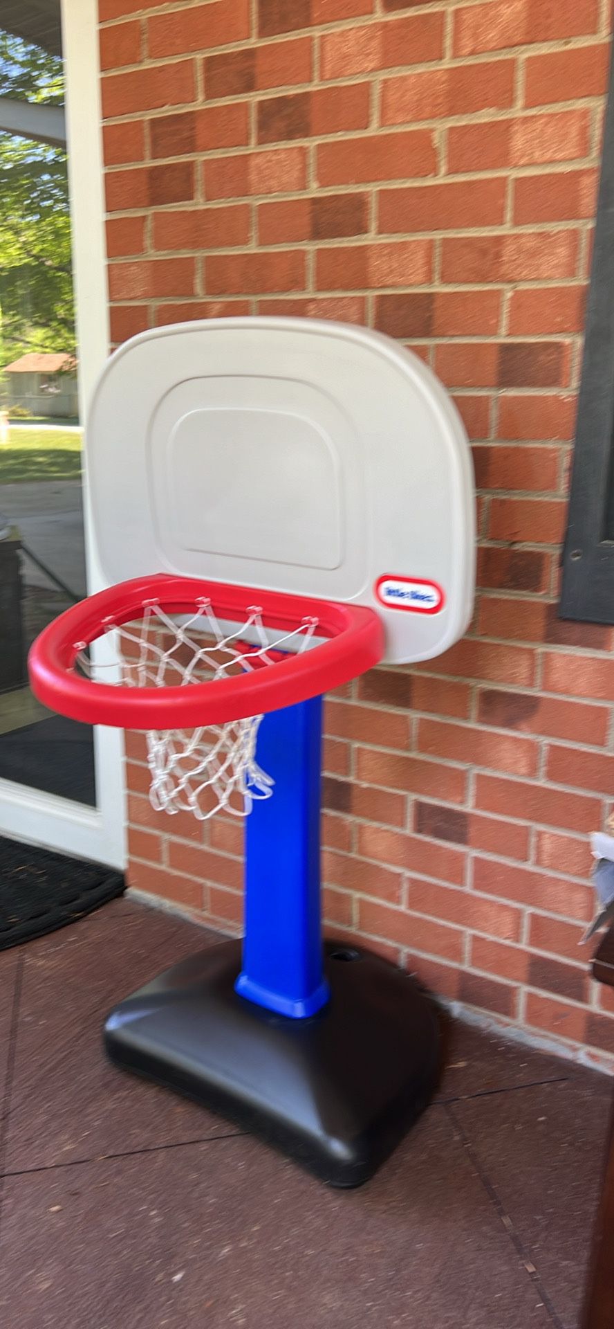 Little Tikes Adjustable Basketball Hoop Model 4612–99