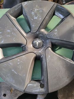 Tesla Hubcap